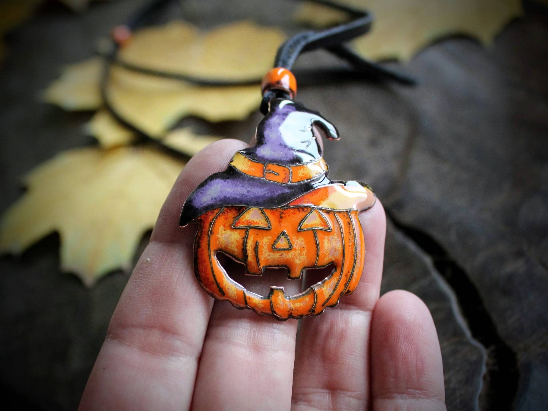 Halloween Kürbis Halskette Hexenhut Jack O Lantern Herbst Anhänger, Kupfer Und Emaille Halloween Kürbis Halskette Hexenhut Jack O Lantern Herbst Anhänger, Kupfer Und Emaille von EnamelMagic