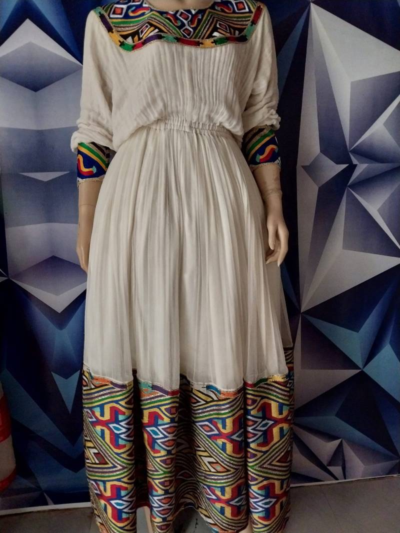 Entzückende Traditionelle Habesha Menen /Tibeb von EnatHabeshaShop