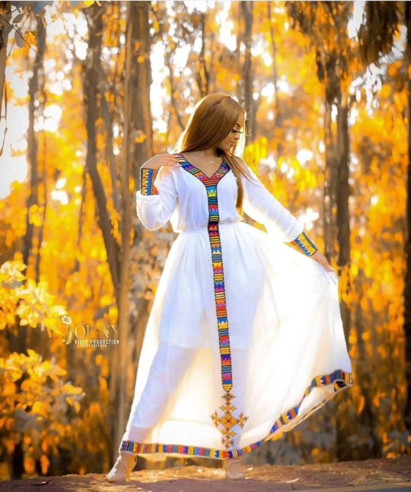 Menen Traditionelles Habesha-Kleid/ Anlasskleid/Kleid Für Sie/ von EnatHabeshaShop