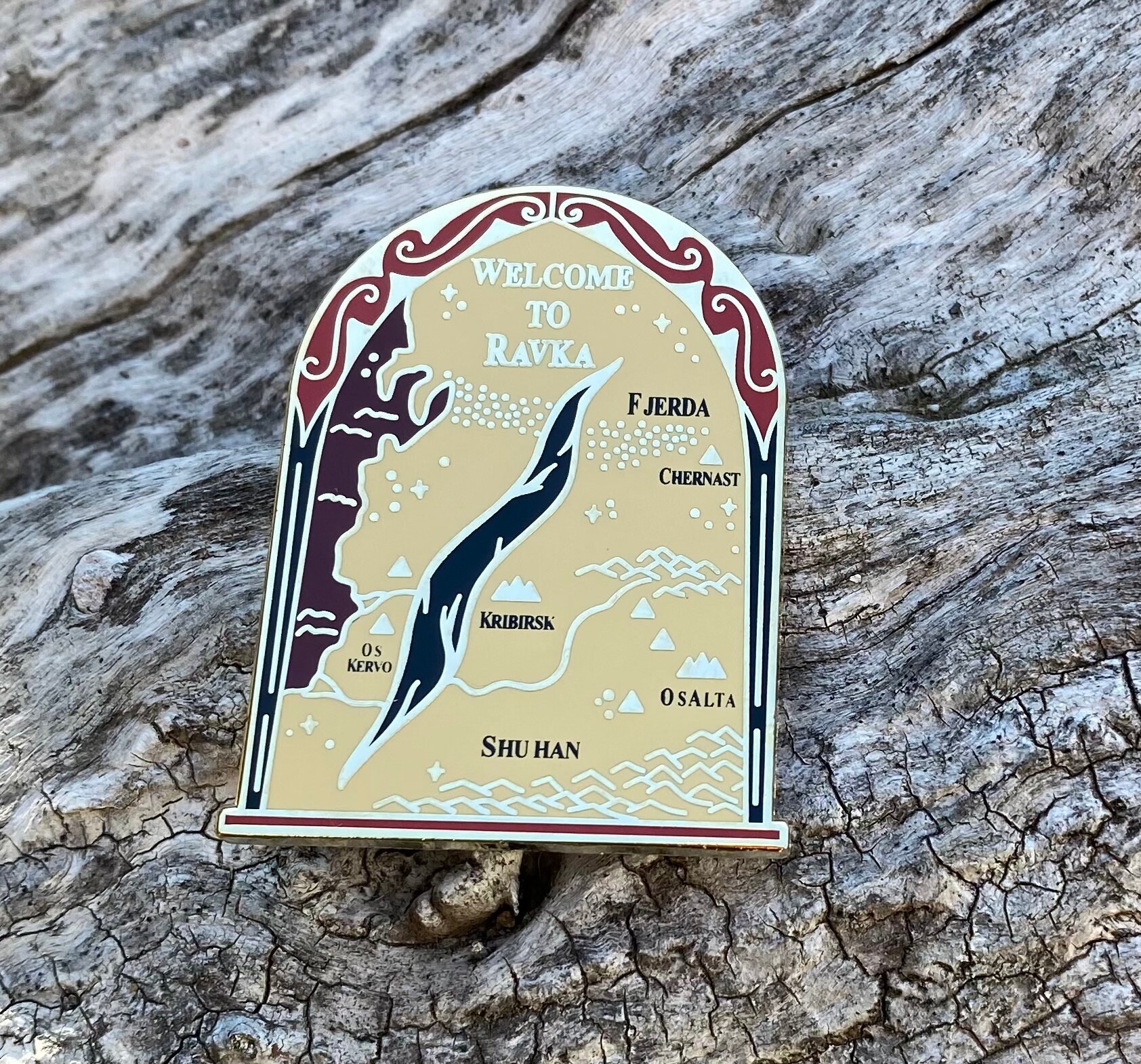 Ravka Crows Six Of Map Hard Emaille Pin Ravka Crows Six Of Map Hard Emaille Pin von EnchantedExtrasbyBri
