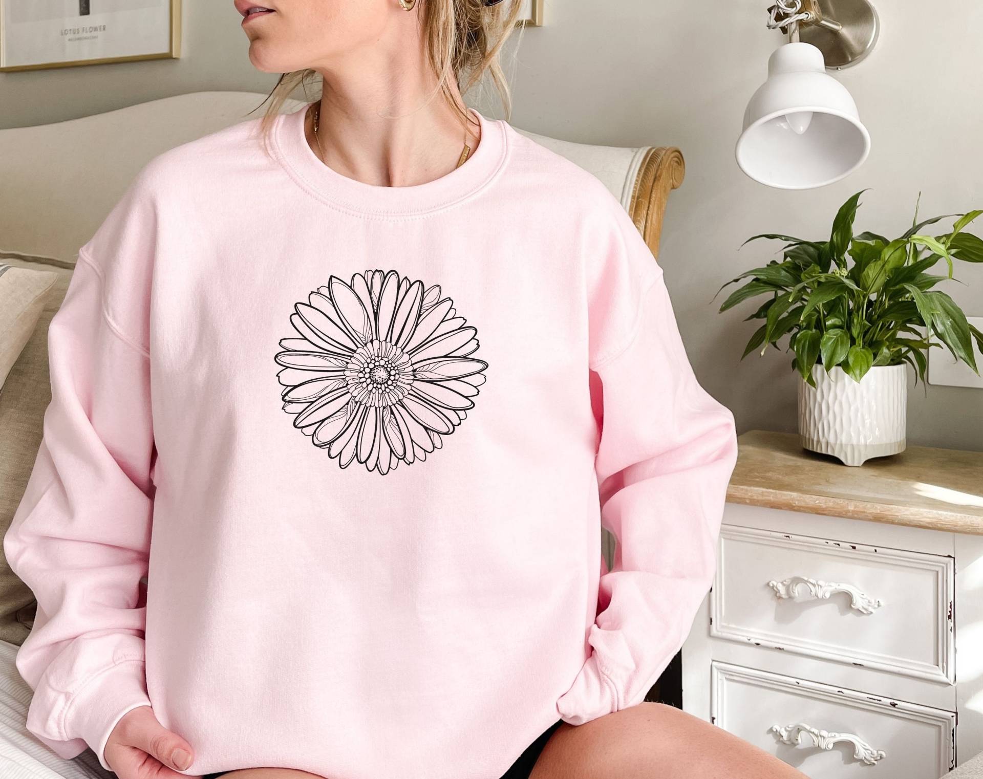 Daisy Shirt, Damen Sweatshirt, Wildflower Boho Florales Tshirt, Sweatshirt Aktiv von EnchantedLilyDesign