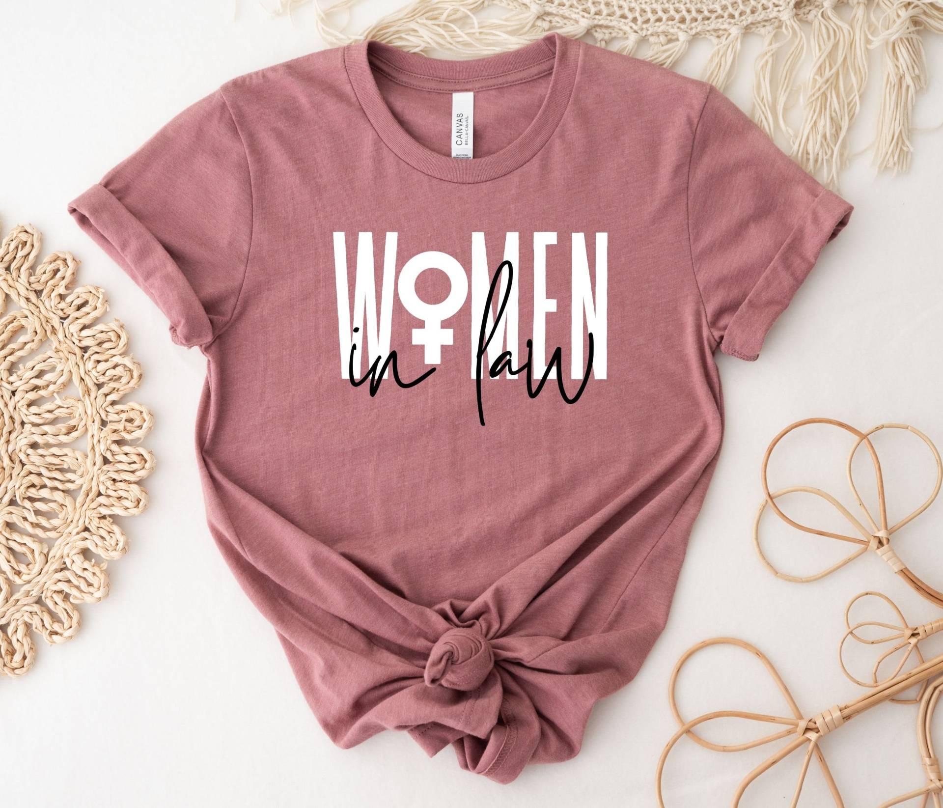 Personalisiertes Frauen in Law Shirt, Jurist Sweatshirt, Abschluss Geschenk, Anwalt Geschenke, Jura Schule Hoodies, Süßes Studenten Shirt von EnchantedLilyDesign