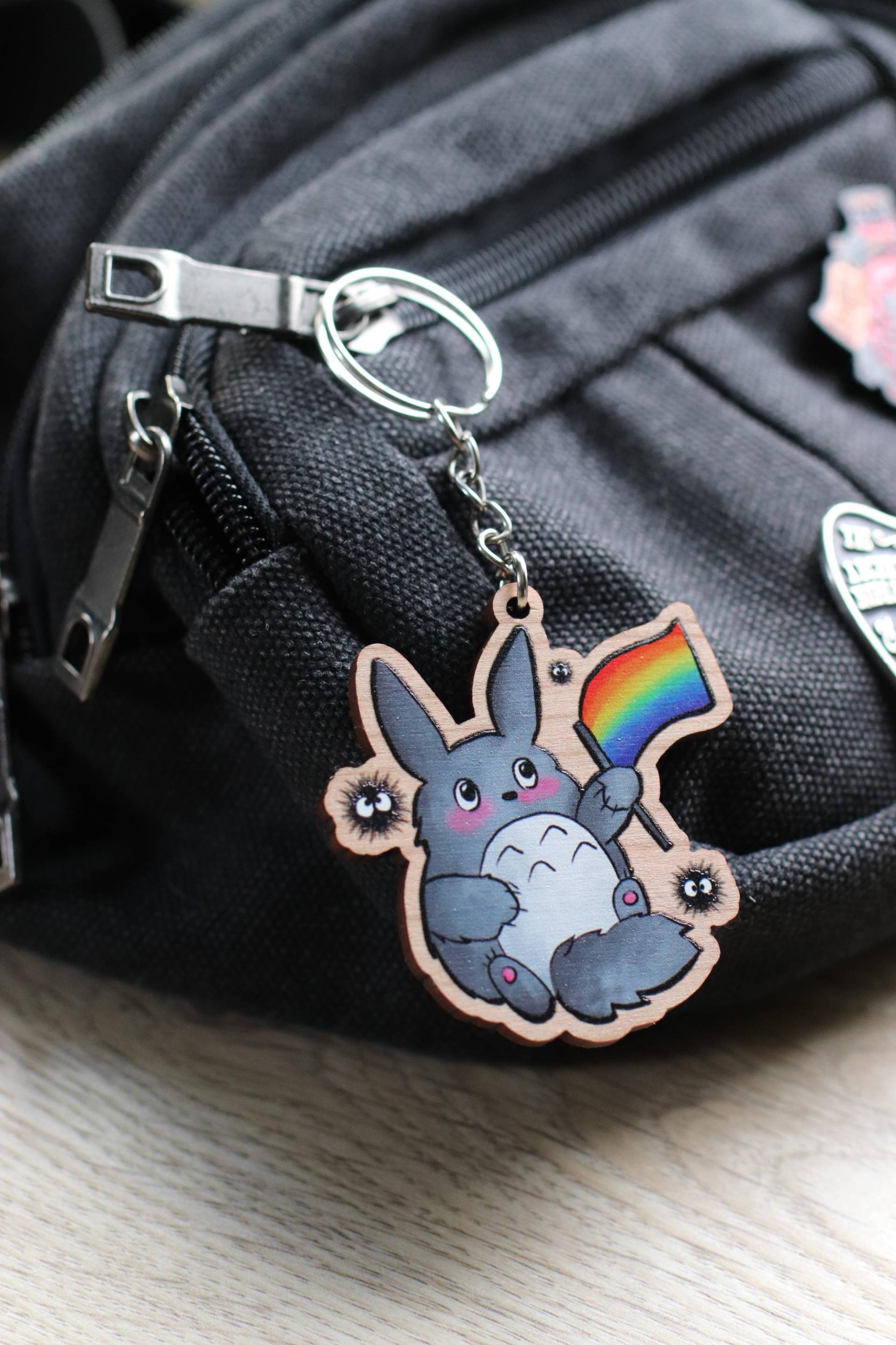 Schlüsselanhänger Pride Flag Keychain Totoro Anime Merch von EnchantedSketches