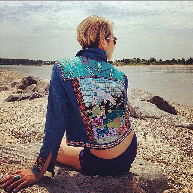 Amys Geschichte Jeansjacke "Sonnengarten" Amys Geschichte Jeansjacke "Sonnengarten" von EnchantedWorldOutlet
