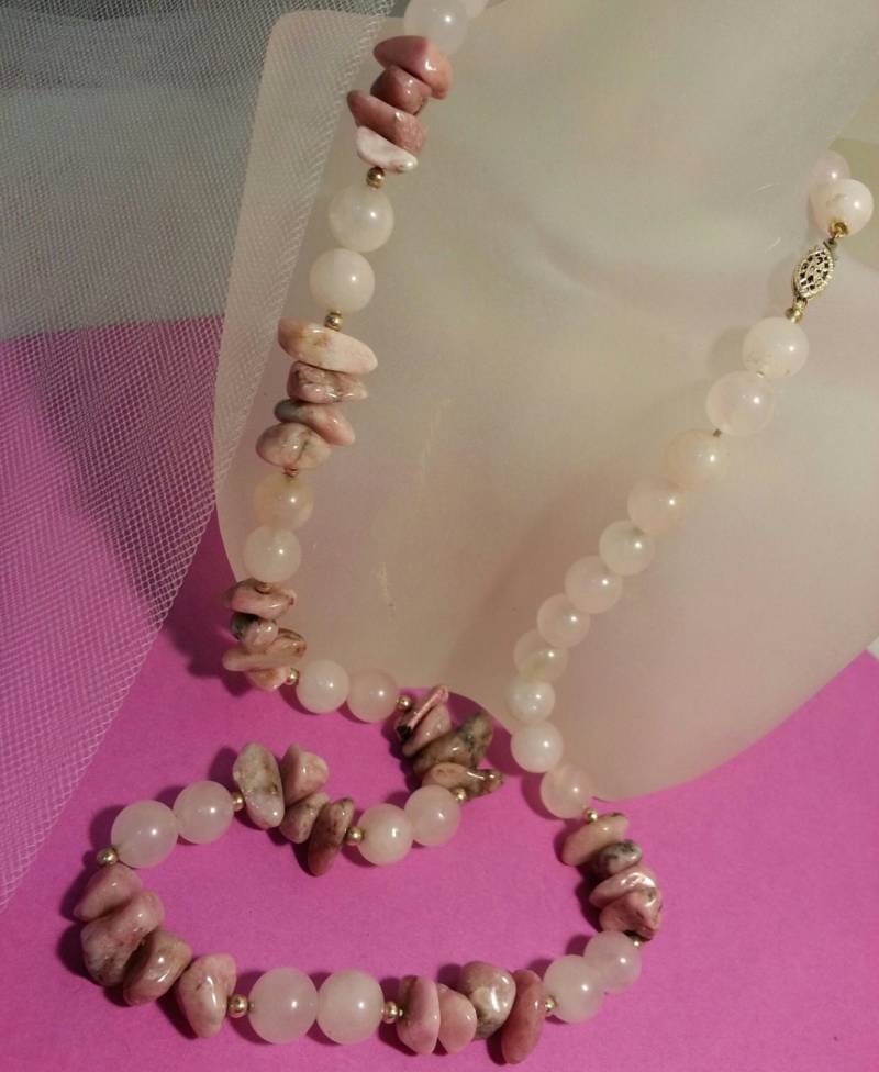 Vintage Echte Rosenquarz Perlen Edelstein Halskette von EnchantingCollection