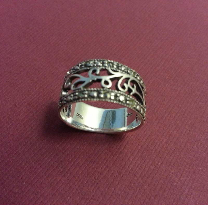 Vintage Sterling Silber 925 Filigran Markasit Bandring von EnchantingCollection