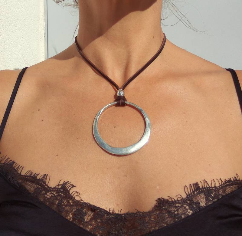 Kragen Anillo, De Cuero Für Mujer, Plata, Boho, Fröhlich, Hippie, Hippie-Kragen von EndiaDesign