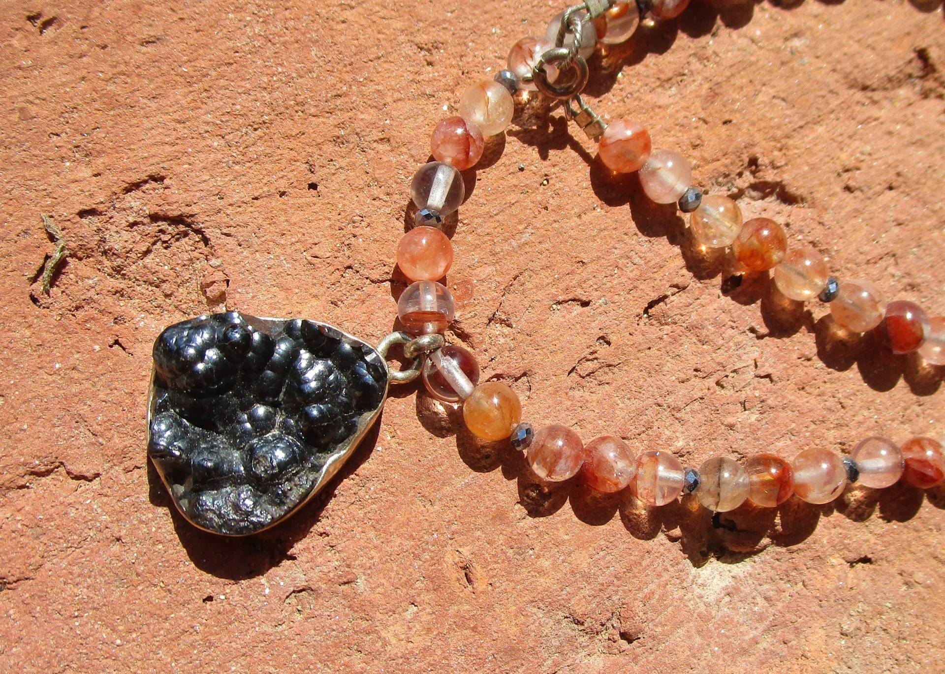 Botroyidale Hämatit Hematoidquarz/Eisenkiesel Kette Botroyidale Hämatit Hematoidquarz/Eisenkiesel Kette von EnergieArbeitGraz