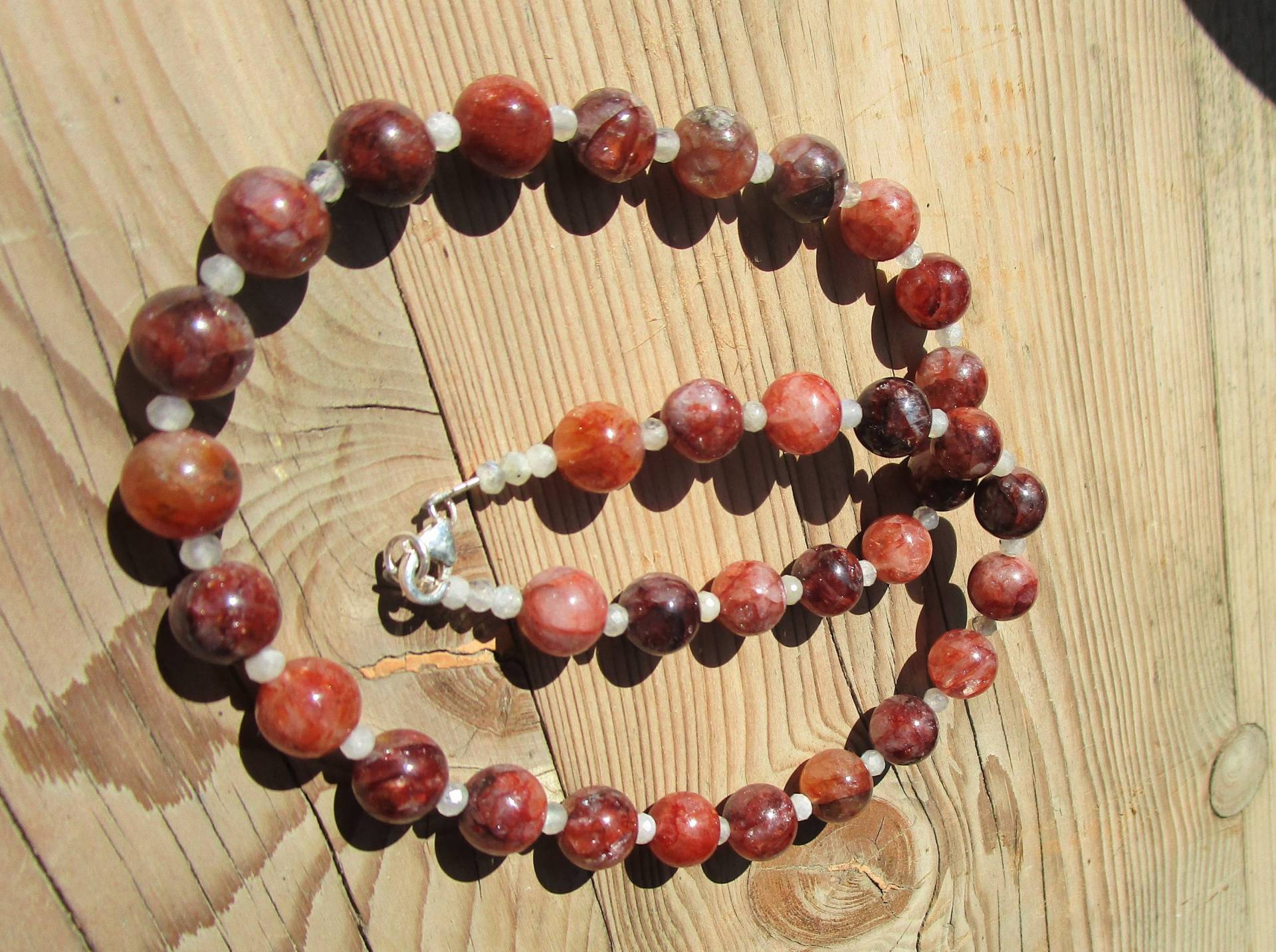 Rote Hematoidquarz/Eisenkiesel Labradorit Kette Rote Hematoidquarz/Eisenkiesel Labradorit Kette von EnergieArbeitGraz