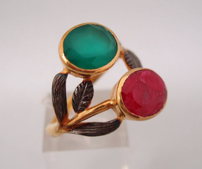 Grüner Onyx Und Rubin Vergoldeter 9 X 11 Mm 925 Sterlingsilber Ring Mit Antik Silber Finish Blattmuster Energiestein Größe Us 7 & 8 | Sku#792 von EnergyStoneJewelley