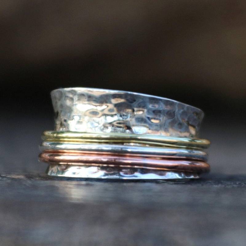 Serenity 925 Spinner Ring Unser Original Silber Tapered Back Schwerer Gewicht Qualitätsring von EnergyStoneJewelley