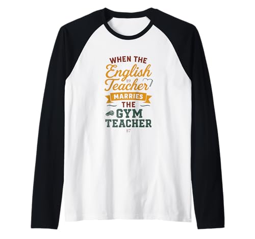 Wenn die Sportlehrerin heiratet Die Sportlehrerin Mädchen Damen Raglan Wenn die Sportlehrerin heiratet Die Sportlehrerin Mädchen Damen Raglan von Engagement Announcement 87 89 Love Apparel