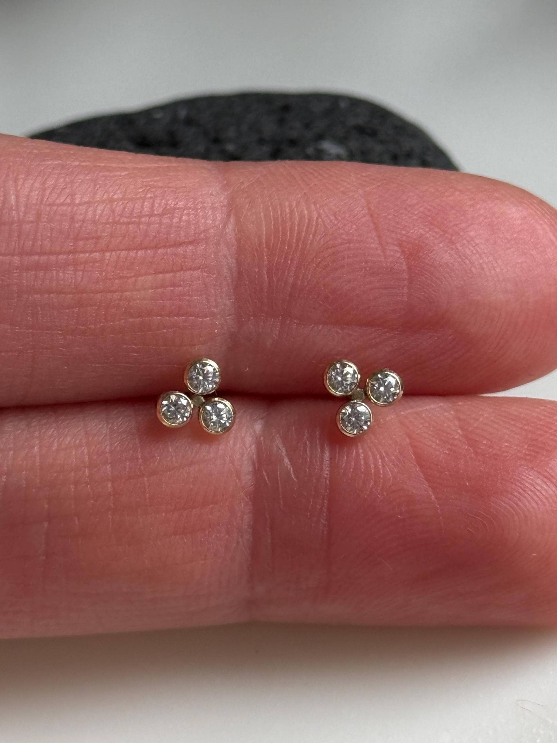 Kleine Goldfilled Ohrstecker, Piersing Zirkonia Piercing, Mini Kristall Ohrstecker Kleine Goldfilled Ohrstecker, Piersing Zirkonia Piercing, Mini Kristall Ohrstecker von Engalinia