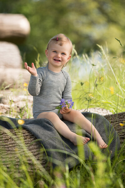 Baby Body langarm Wolle Seide hellgrau | GOTS zertifiziert Engel Natur von Engel natur