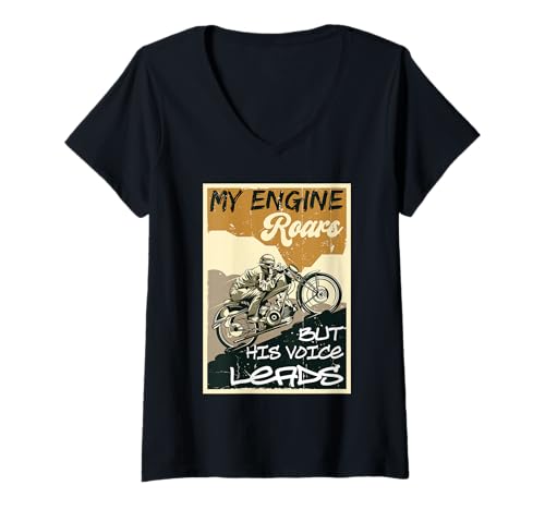 Damen Mein Motor dröhnt, Aber Seine Stimme führt Motorrad-Faith-Biker T-Shirt mit V-Ausschnitt Damen Mein Motor dröhnt, Aber Seine Stimme führt Motorrad-Faith-Biker T-Shirt mit V-Ausschnitt von Engine Roars Spiritual Motorcycle Skull rider