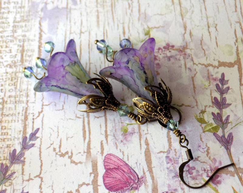 "Lavendel Und Minze "Provence" Handbemalte Lucite Vintage Stil Blumen Ohrringe." von EnglishVintageDesign