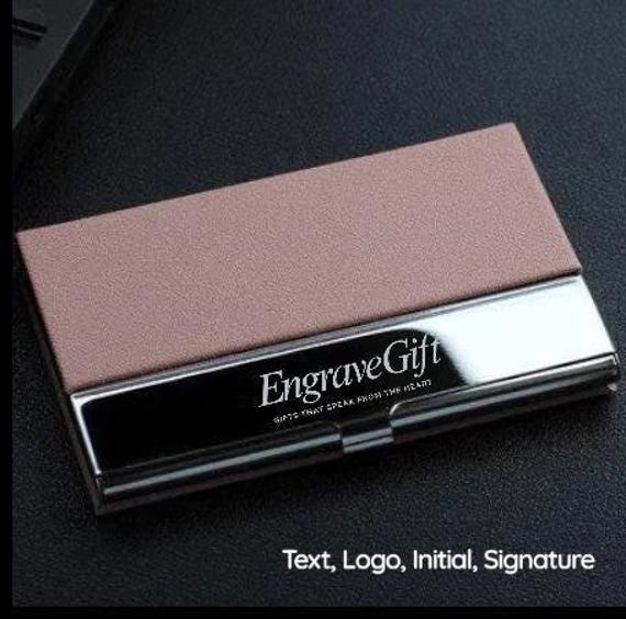 Personalisierter Visitenkartenhalter - Handgeschriebenes Logo Lasergraviertes Kunstleder 12 Farboptionen von EngraveGift