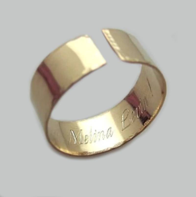 Gold Geheime Nachricht Ring Personalisierte Versteckte Text Gefüllt Benutzerdefinierte Gravierte Breite Goldring Band Geburtstagsgeschenk Für Frauen von EngravedJewelry