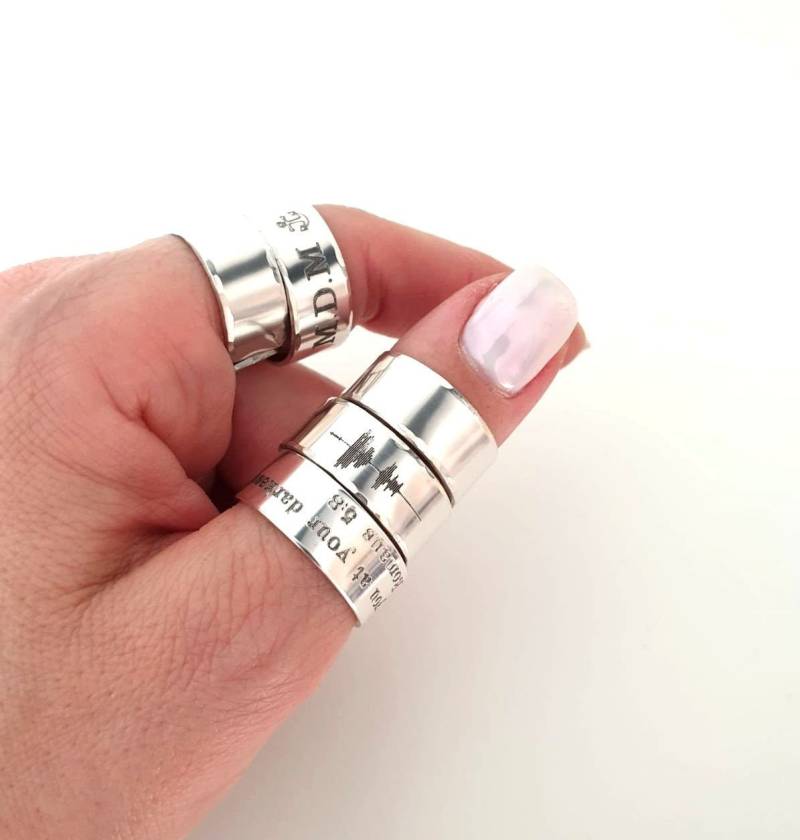 Personalisierte Sterling Silber Ring Nachricht Daumen Breite Der Frauen Geburtstagsgeschenk Für Sie Inspirierende Zitat Ringe Personalisierte von EngravedJewelry