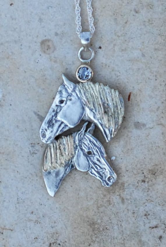 Benutzerdefinierte Pferd Anhänger, Silber 9Ct Gold Schmuck, Denkmal Andenken, Von Ihren Eigenen Fotos Benutzerdefinierte Pferd Anhänger, Silber 9Ct Gold Schmuck, Denkmal Andenken, Von Ihren Eigenen Fotos von Enigmahorse