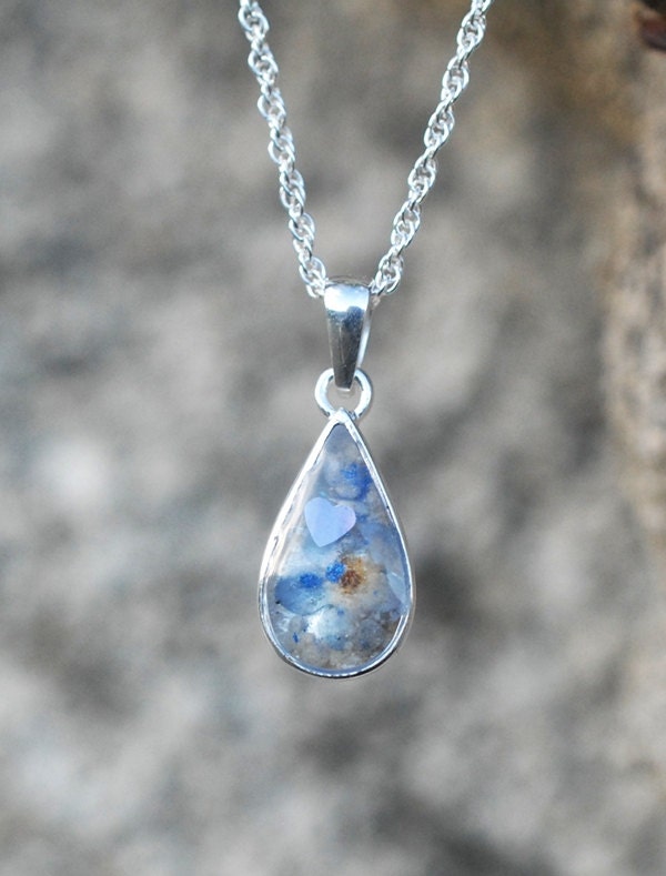 Pferdehaar Anhänger, Haustierfell Anhänger, Sterling Silber Anhänger, Hundefell Anhänger, Gedenkanhänger, Esche Anhänger, Esche Schmuck Pferdehaar Anhänger, Haustierfell Anhänger, Sterling Silber Anhänger, Hundefell Anhänger, Gedenkanhänger, Esche Anhänger, Esche Schmuck von Enigmahorse