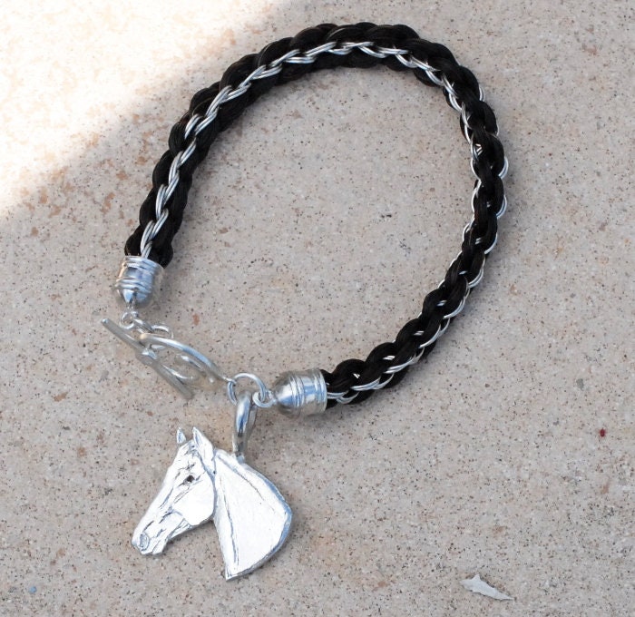 Pferdehaararmband, Pferdehaararmband Aus Sterlingsilber, Pferdehaar Anhänger Handgefertigt Von Deinem Eigenen Foto. Pferdeschmuck von Enigmahorse