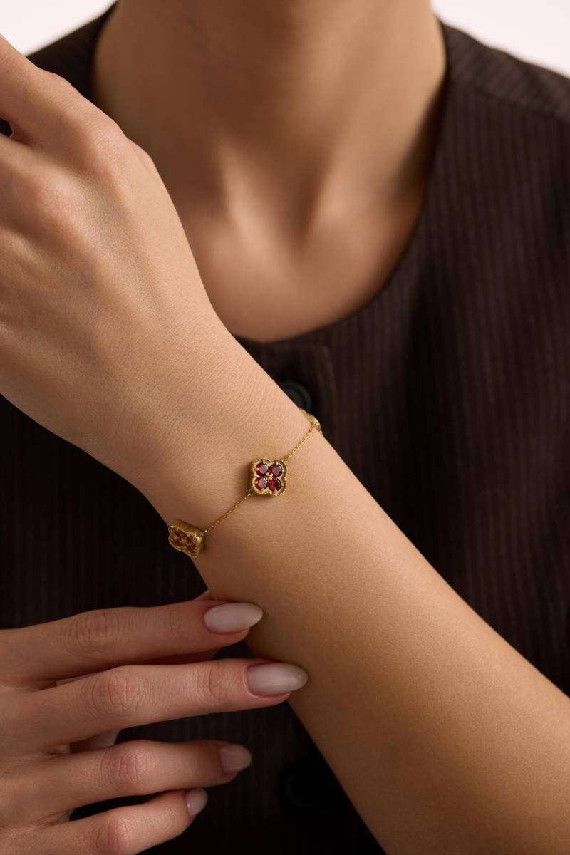 Minimalist Geburtsstein Klee Armband Gold Oder Sterling Silber von EnosJewelry