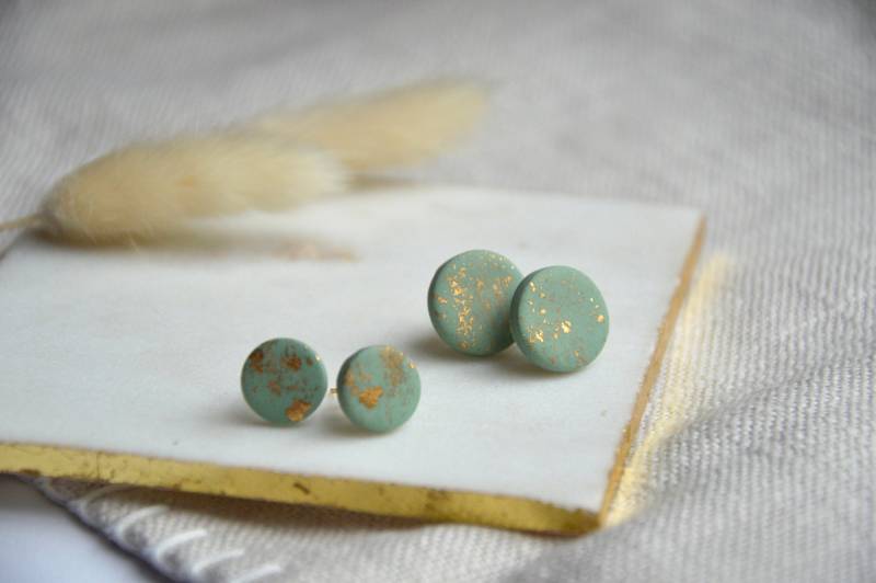Ohrstecker „Golden Mint" Polymer Clay, Mint, Gold Rund Ohrstecker „Golden Mint" Polymer Clay, Mint, Gold Rund von Enoughtobe