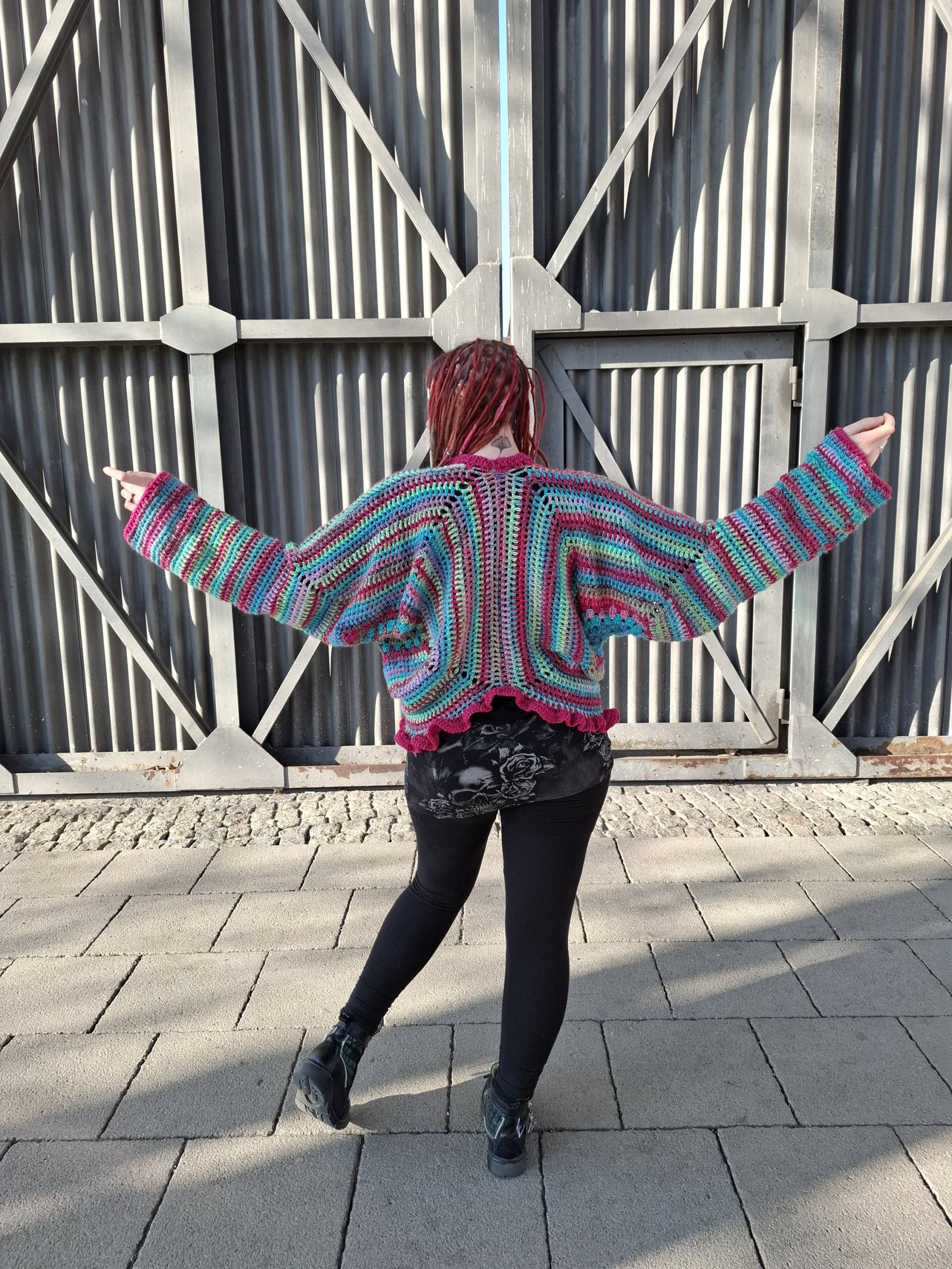 Gehäkelter Butter Kisses Cardigan - Inspiriert Von Mr. 2 Bon Kurei | One Piece | Häkel Strick Jacke Unikat Wolle Gehäkelter Butter Kisses Cardigan - Inspiriert Von Mr. 2 Bon Kurei | One Piece | Häkel Strick Jacke Unikat Wolle von EntangledMoonlight