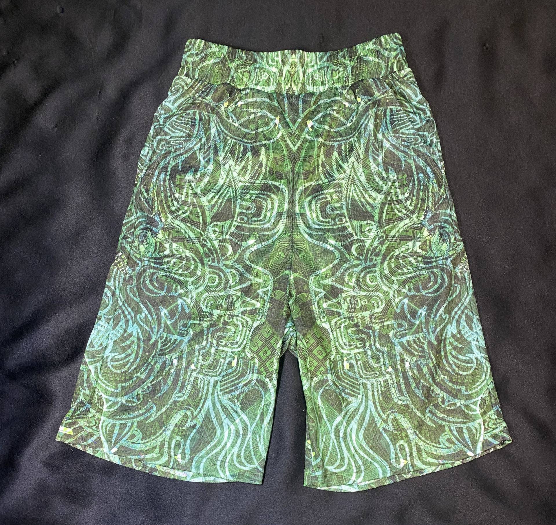 Grüne Papa Bär Art Shorts Grüne Papa Bär Art Shorts von EntheosVibrations