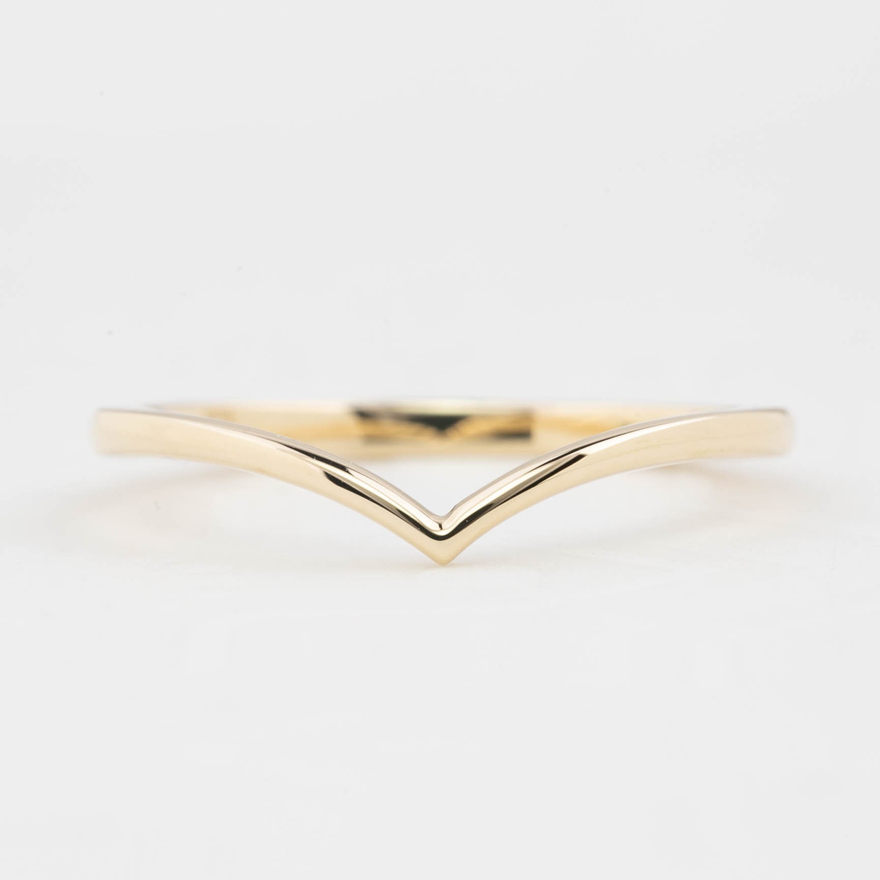 Schlichter Chevron Ehering, Schlichter Geschwungenes Band, 14K Gold, 18K Gold von EnveroJewelry