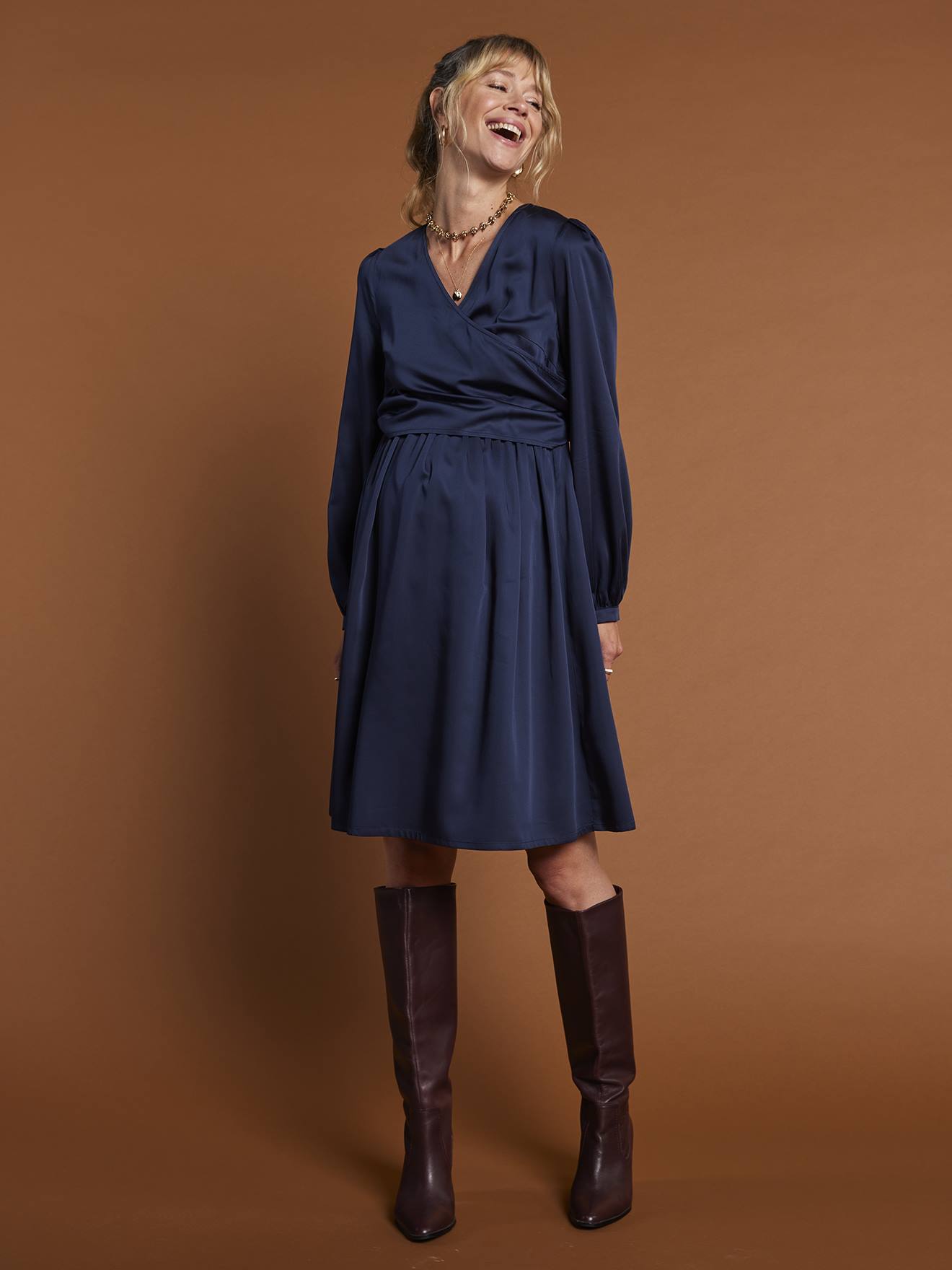 Fließendes Wickelkleid für Schwangerschaft und Stillzeit ENVIE DE FRAISE Fließendes Wickelkleid für Schwangerschaft und Stillzeit ENVIE DE FRAISE von Envie De Fraise