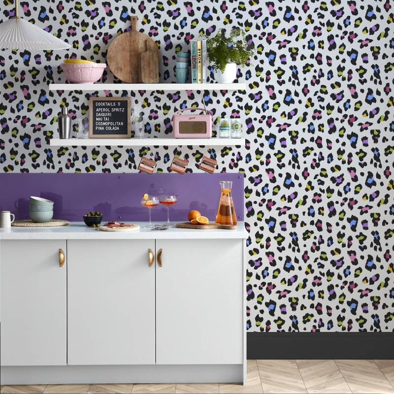 Envy Vliestapete "Big Cat Candyfloss, Bubblegum and Tutti Fruiti" gemustert glatt gemustert, FSC zertifiziert, mit lebhaftem Druck, 10 Meter Länge von Envy