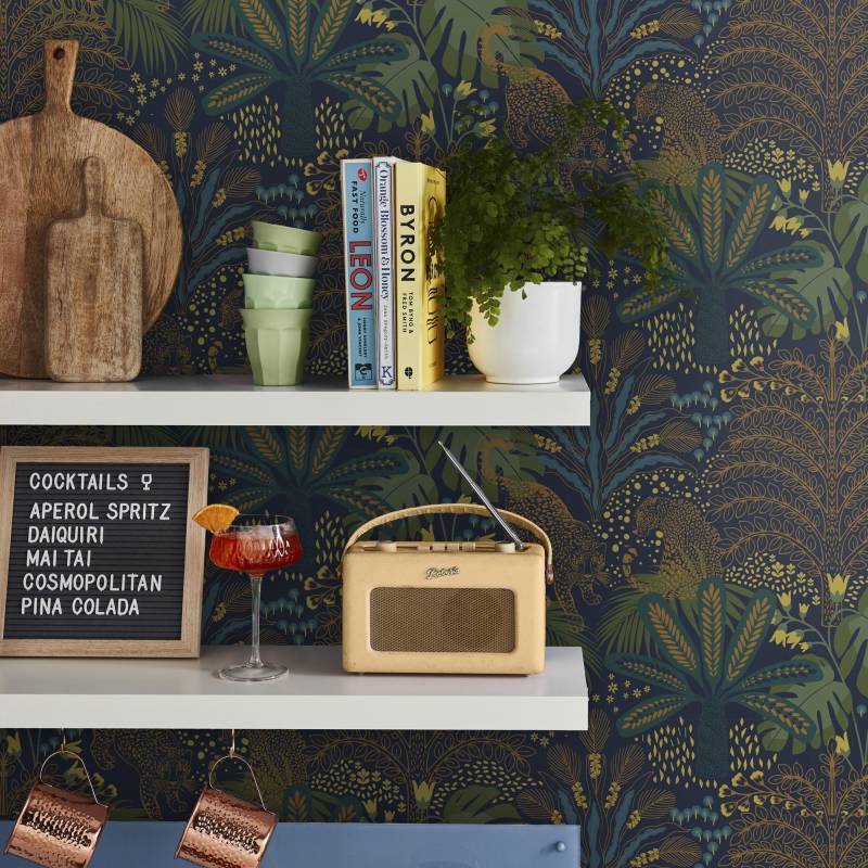 Envy Vliestapete "Savannah Terra und Fauna" botanisch glatt gemustert, FSC zertifiziert, mit lebhaftem Druck, 10 Meter Länge von Envy