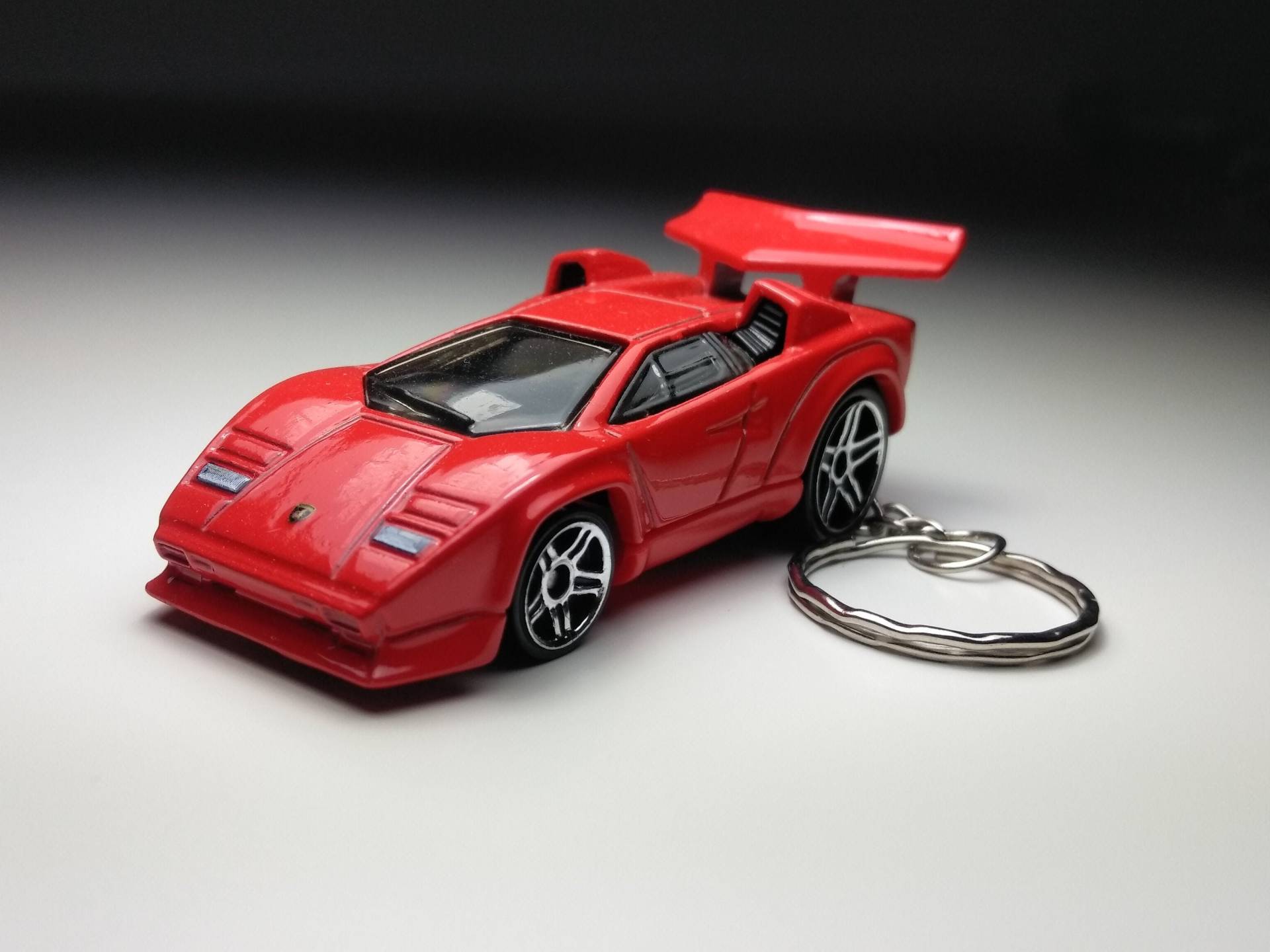 Lamborghini Countach Schlüsselanhänger Hot Wheels Lamborghini Countach Schlüsselanhänger Hot Wheels von EnzzoCollectibles