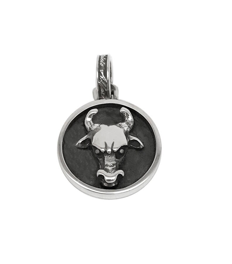 Oxidierter Sterling Silber Stierkopf Anhänger Handgefertigter Biker Cowboy Schmuck von EphemeralLegacy