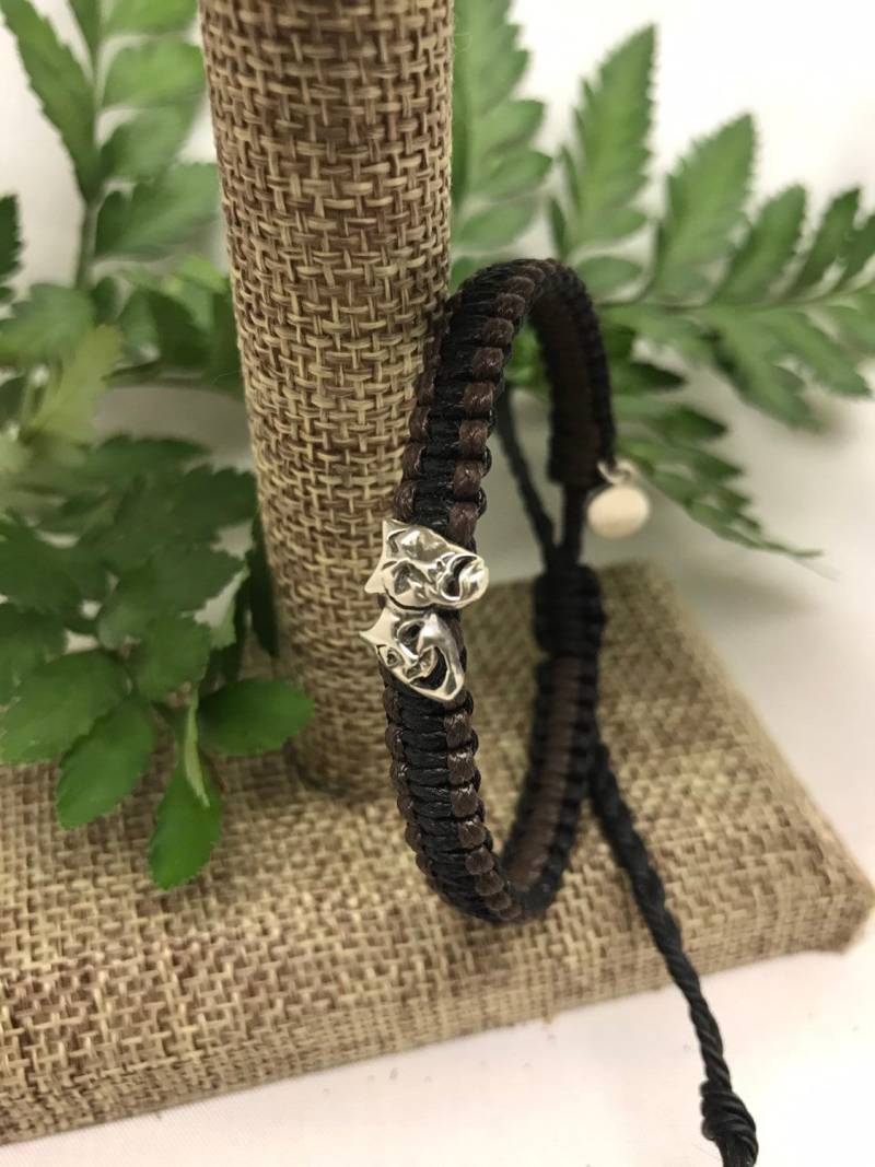 sterling Silber Theatermaske Armband Geflochtene Nylonschnur, Verstellbar sterling Silber Theatermaske Armband Geflochtene Nylonschnur, Verstellbar von EphemeralLegacy