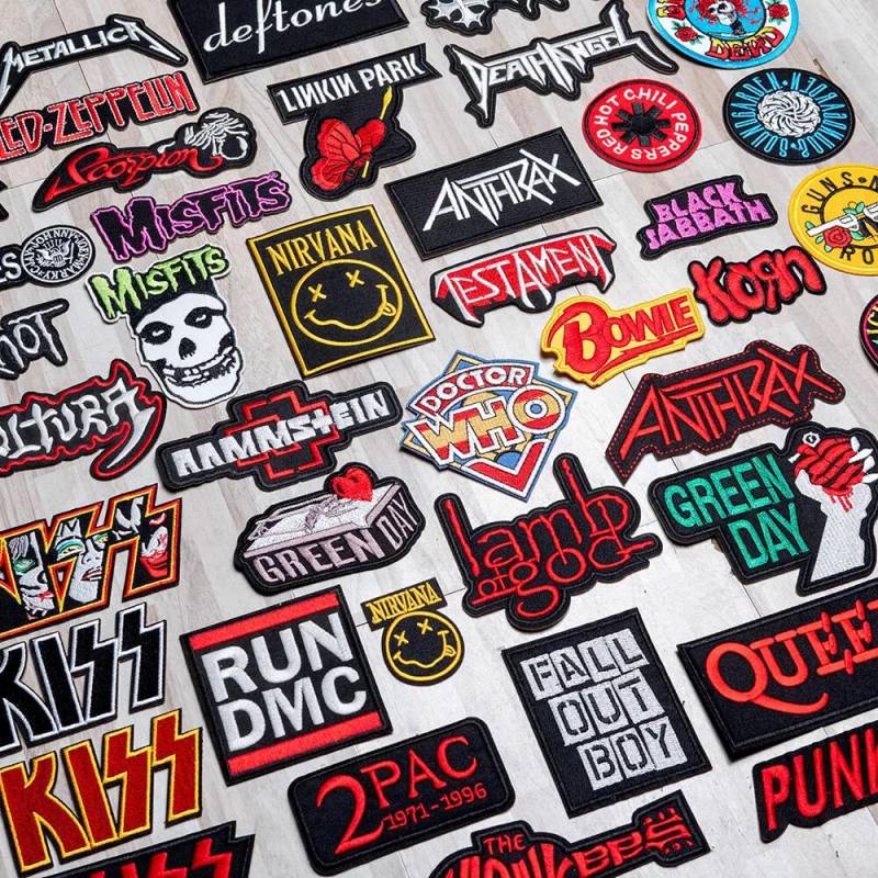 2Pcs Aufbügler Aufnäher Bügelbild Bügelflicken Applikation Patch Stickerei Rock Band 2Pcs Aufbügler Aufnäher Bügelbild Bügelflicken Applikation Patch Stickerei Rock Band von EpicsellShop