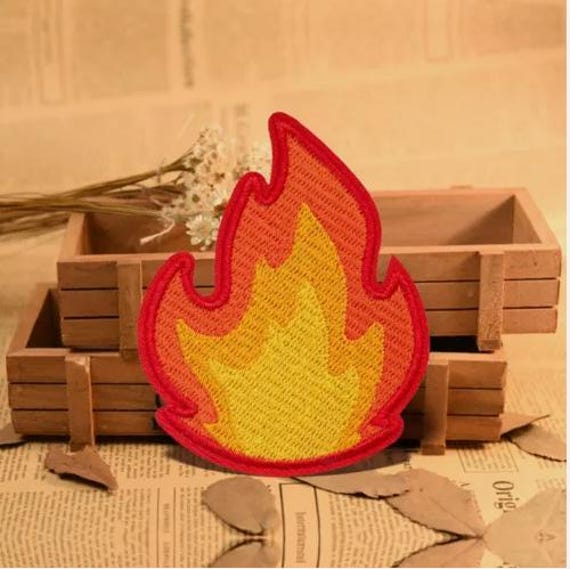 2Pcs Flammen Feuer Stickerei Aufnäher Patch Aufbügler Abzeichen Bild Kleide von EpicsellShop