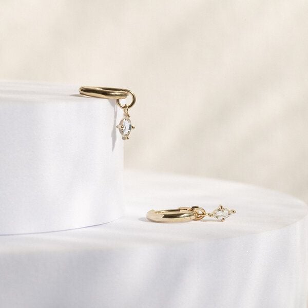 Eppi Runde silberne Ohrringe 2in1 mit weißen Topasen Savitri von Eppi