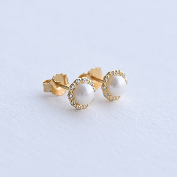 Eppi Silberne Halo-Ohrringe mit Diamanten und Perlen Arabella von Eppi