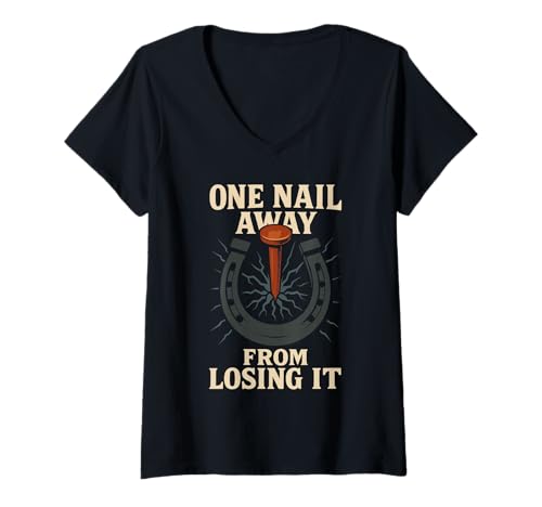 Damen Farrier Life Hoeing Humor Pferdehuf Barn Pride T-Shirt mit V-Ausschnitt Damen Farrier Life Hoeing Humor Pferdehuf Barn Pride T-Shirt mit V-Ausschnitt von Equine Specialist Blacksmith Funny Farrier Gear