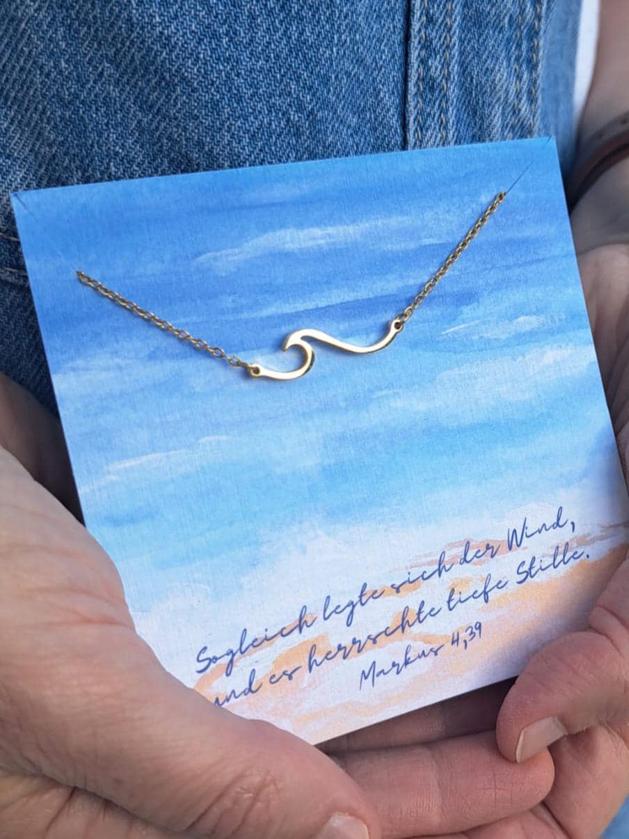 Goldkette Wellen Anhänger, Christlicher Schmuck, Zierliche Kette Aus Vergoldetem Edelstahl von ErMUTigungsschmuck