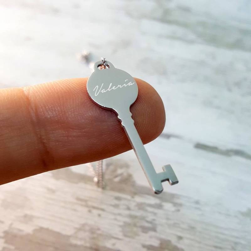 Personalisierte Sterling Silber Schlüssel Halskette - Brautjungfer Geschenk von ErdalBirdalJewelry