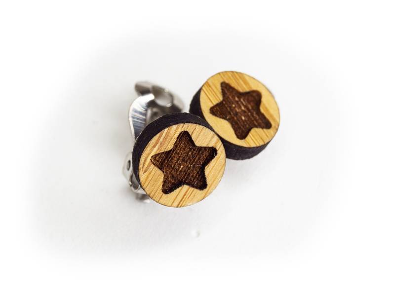 Ohrringe Aus Furniertem Holz Bambus - Stern Optional Als Clip, Hänger Und Ohrstecker, Tolles Geschenk Für Kinder Erwachsene von Erdbeerkobold