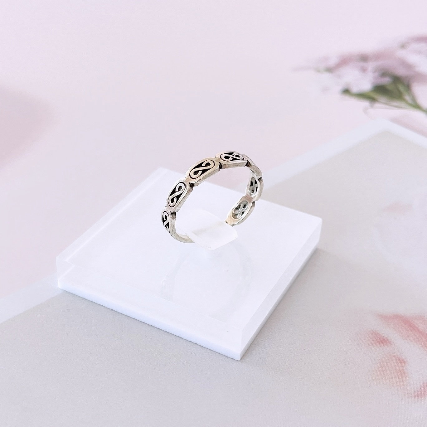 Unendlich Ring, 925 Sterling Silber Bandring, Unendlichkeitsschleife Stapelbarer Daumenring, Unisex Oxidierter Unendlichkeit Gemusterter Ring Unendlich Ring, 925 Sterling Silber Bandring, Unendlichkeitsschleife Stapelbarer Daumenring, Unisex Oxidierter Unendlichkeit Gemusterter Ring von ErietyJewels