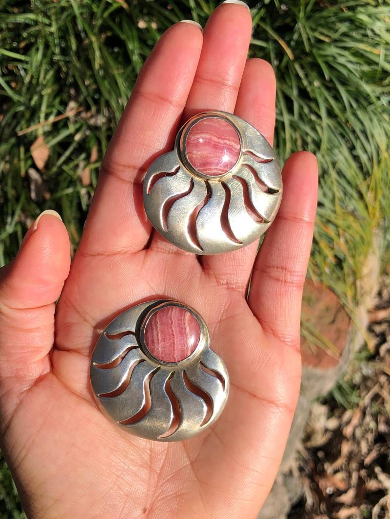 Nautilus Ohrringe Mit Rosa Rhodochrosit, Sterling Silber, Signiert Mark Spirito, Designer #er240 von ErikaAndFriends