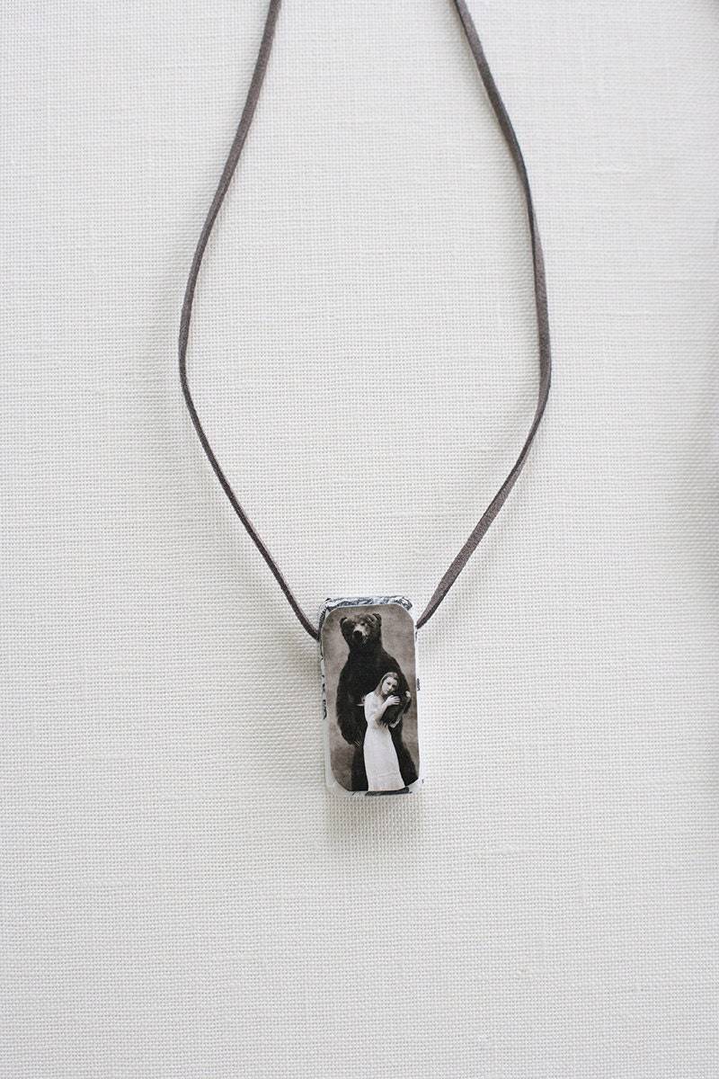 Domino-Kette Mit Feinen Kunst-Bild Domino-Kette Mit Feinen Kunst-Bild von ErikaMastersonphotog