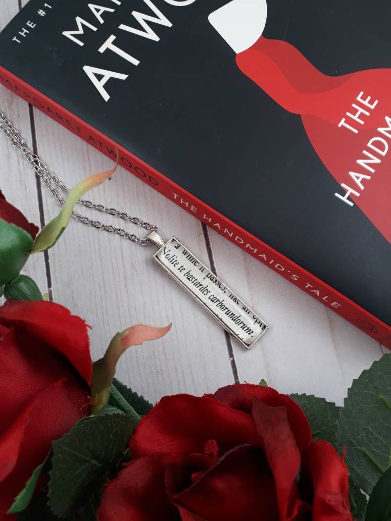 Nolit Buch Seite Anhänger von ErinCaseyCrafts