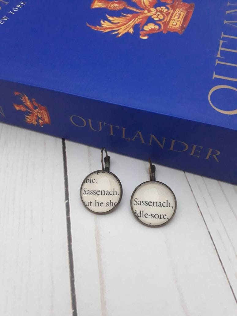 Sassenach Buchseite Ohrringe von ErinCaseyCrafts